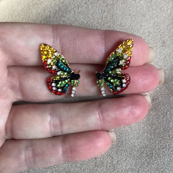 New! Small Butterfly Rhinestone Earrings - Picture 15 of 16